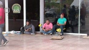 Taxistas de Chiriquí y Colón piden que se les otorguen certificados de operación Taxistas de Chiriquí y Colón piden que se les otorguen certificados de operación