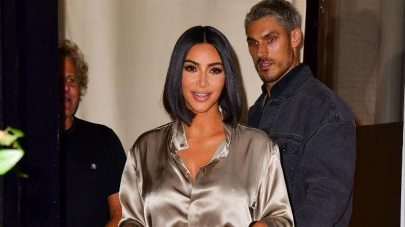 Las hermanas de Kim Kardashian aprueban por unanimidad su nueva línea de fajas moldeadoras