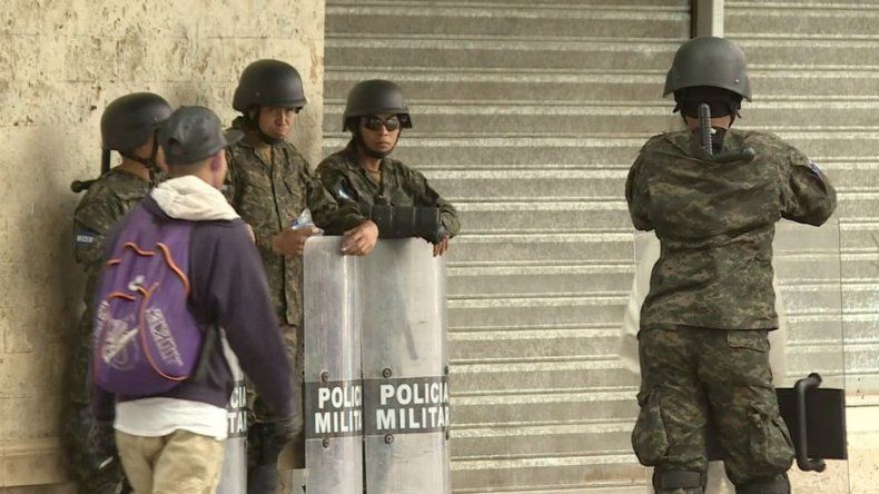 Órgano electoral hondureño da compás de espera a la oposición para escrutinio