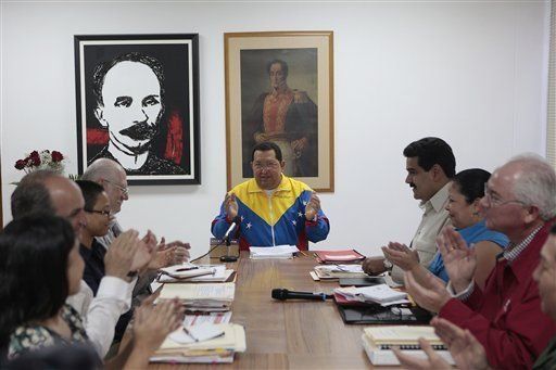 Chávez anuncia que espera regresar a Venezuela esta semana