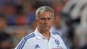 Mourinho advierte de que David Luiz no se irá a ningún precio