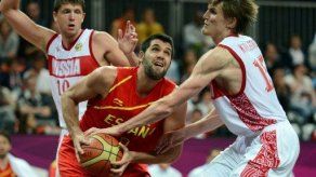 Rusia tumba a España en el duelo de invictos