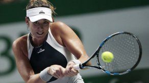 Muguruza cae ante la polaca Radwanska en semifinal del Masters WTA