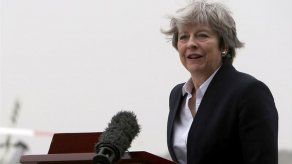 May promete mantener en 2018 los progresos hechos sobre el brexit