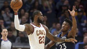 LeBron y Curry definirán equipos de Juego de Estrellas