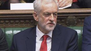Corbyn condena la manera en la que May ha abordado el Brexit