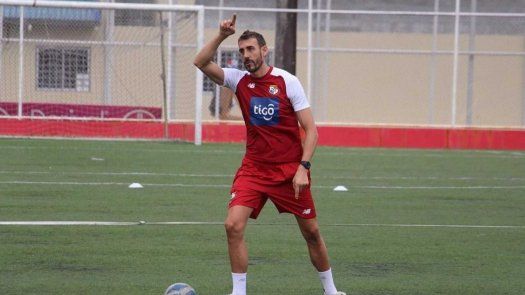 David Dóniga deja la Selección de Panamá