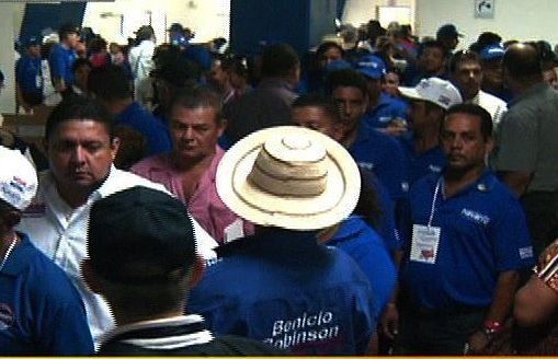 Quejas por retraso de voto electrónico en Congreso PRD