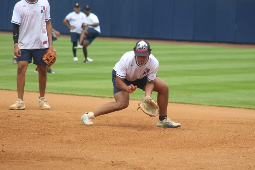 El equipo comenzó entrenamientos con una lista de 35 jugadores. El equipo comenzó entrenamientos con una lista de 35 jugadores.