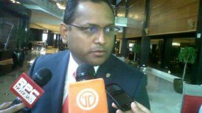 Cambian fecha de notificación a Pineda por proceso de expulsión