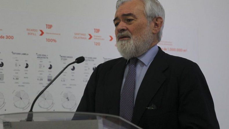 Director RAE ve complejo de inferioridad en renunciar al español por inglés