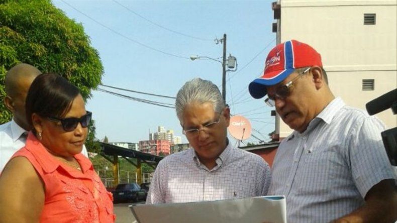 Alcalde de Panamá inspecciona obras inconclusas, rescindirá contratos