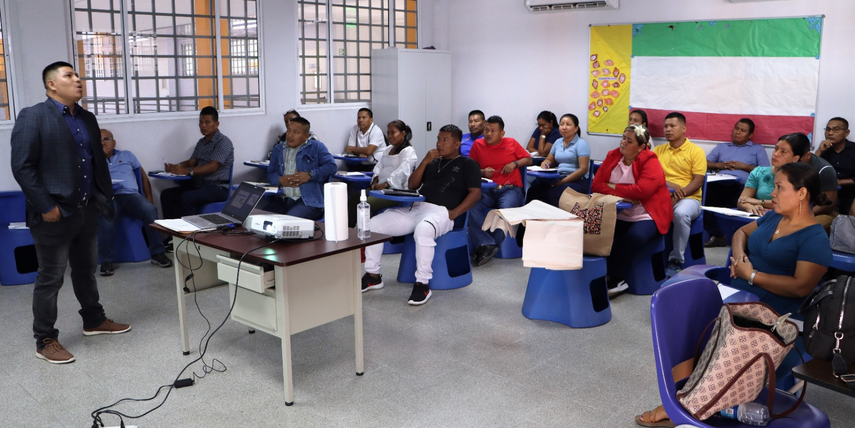 El MEDUCA capacita a docentes de comarcas para el inicio de periodo académico de 2024 El MEDUCA capacita a docentes de comarcas para el inicio de periodo académico de 2024