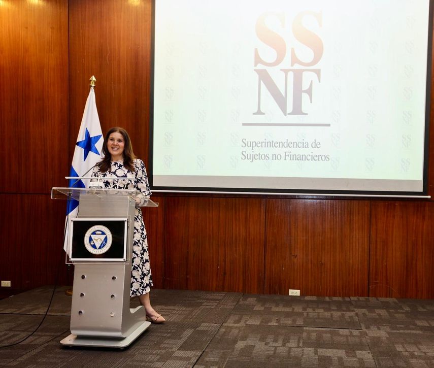 La Superintendente Isabel M. Fernández A., indicó que la Guía de Consulta del Sujeto Obligado no Financiero marca un nuevo paso. La Superintendente Isabel M. Fernández A., indicó que la Guía de Consulta del Sujeto Obligado no Financiero marca un nuevo paso.