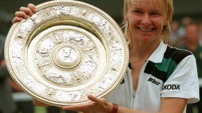 Muere ex tenista checa Jana Novotna a sus 49 años