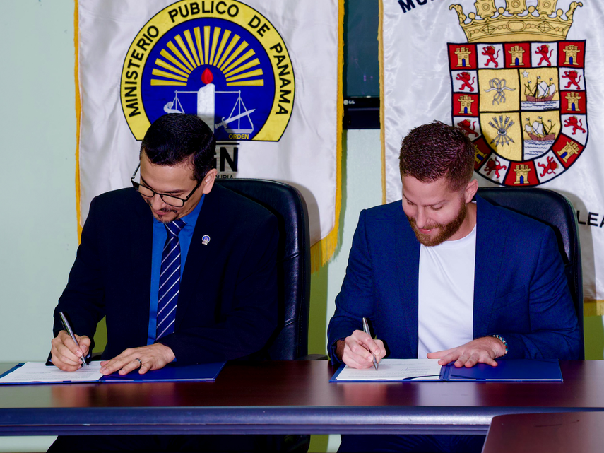 Alcalde Mayer Mizrachi y Procurador firman acuerdo para la reinserción social de habitantes de calle.