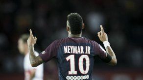 Defensa de Saint-Etienne será puesta a prueba por Neymar