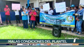 Docentes del IPT Don Bosco cumplen quinto día de protestas