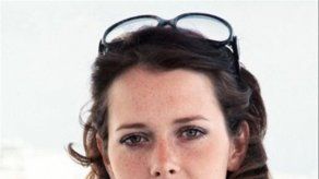 Actriz del clásico erótico Emmanuelle hospitalizada por derrame