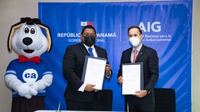 El convenio fue firmado por el gerente general de la Caja de Ahorros, Juan E. Melillo, y el administrador general de la AIG, Luis Oliva. El convenio fue firmado por el gerente general de la Caja de Ahorros, Juan E. Melillo, y el administrador general de la AIG, Luis Oliva.