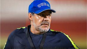 Maradona se ofrece como soldado de Maduro