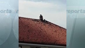 Un indigente se introdujo por el techo a una entidad bancaria