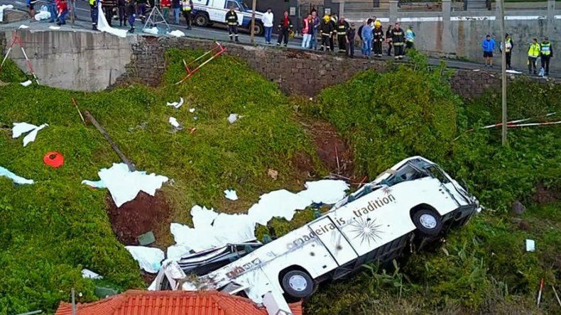 Duelo en Madeira por la muerte de 29 turistas alemanes en accidente de bus