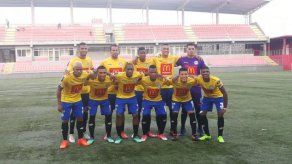 Universitario y Plaza ganan en el inicio de la UNICOPA