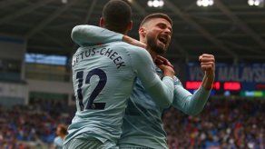 El Chelsea remonta in extremis y sigue peleando por la Champions