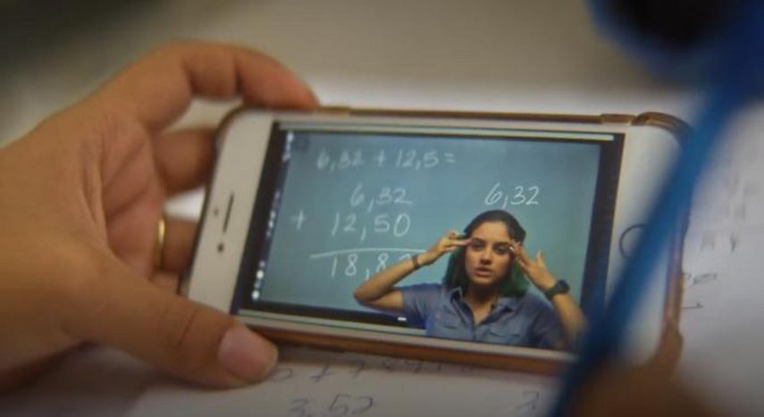 Con ayudinga los jóvenes han podido aprender matemáticas hasta con un celular.&nbsp;