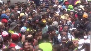 Al menos 100 menores de edad retenidos en toque de queda Al menos 100 menores de edad retenidos en toque de queda