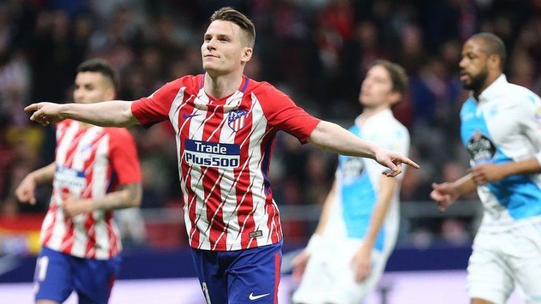 Atlético vence a La Coruña y se acerca a 9 de Barcelona
