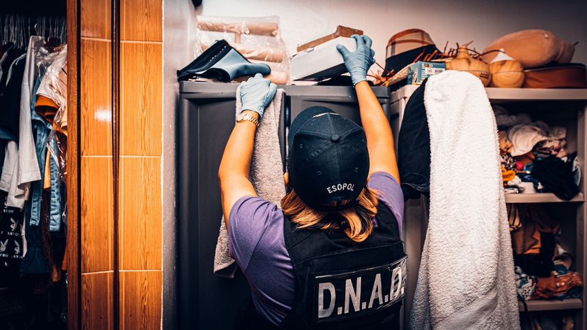 Diligencias de allanamiento durante el operativo Foráneo.