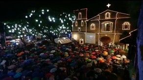 Las vacaciones de Navidad comienzar en Filipinas con una misa de madrugada