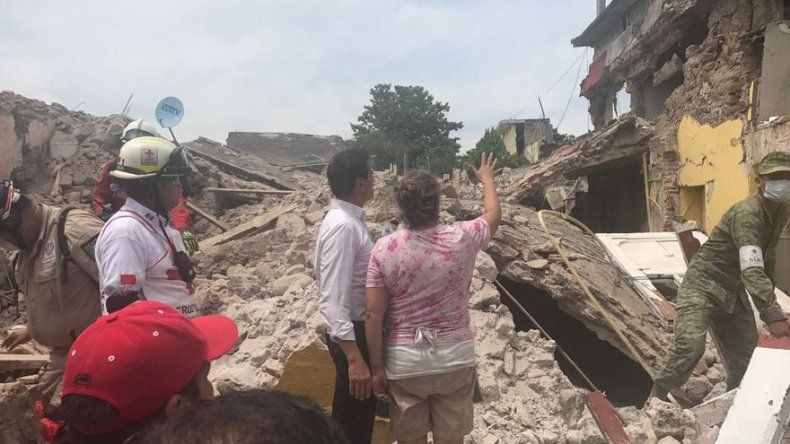 Peña Nieto visita Jojutla, una de las zonas más afectadas por el terremoto