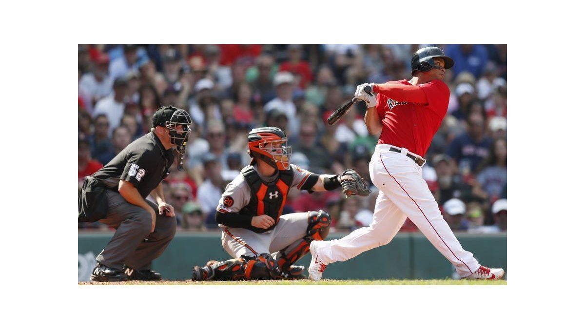 Devers sigue caliente, Medias Rojas vencen 13-7 a Orioles