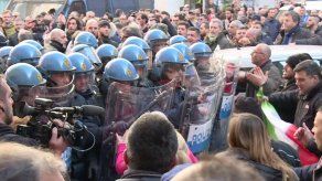 Violentas protestas de taxistas en Roma contra Uber