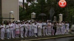 Enfermeras realizaron protesta pacífica en Avenida Balboa