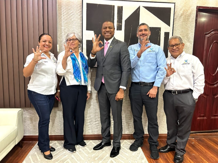 Alcalde de Colón anunció que la ciudad será sede de la Olimpiada Nacional de Robótica.