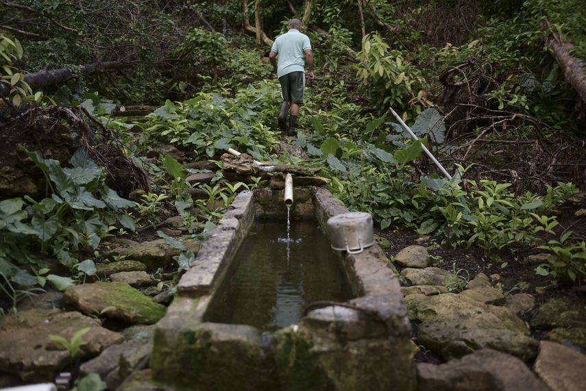 La demanda acusa a la autoridad de agua de evadir el problema culpando a aguaceros