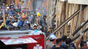 Hallan cuerpo en escuela colapsada en México