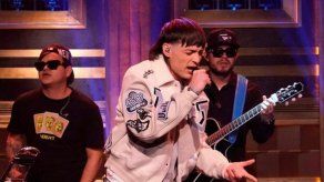 Peso Pluma: revelación de su voz, sin autotune.