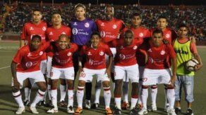 Delantero Tejada se perdería debut en la Libertadores