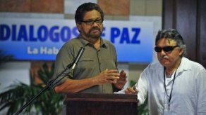 Gobierno colombiano pide apoyo a diálogo con FARC