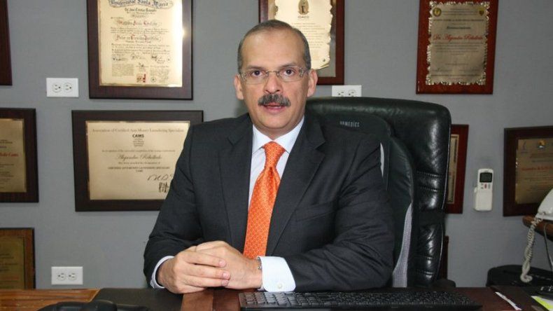 Venezolano que hablará 24 horas seguidas por un Guinness promete no aburrir