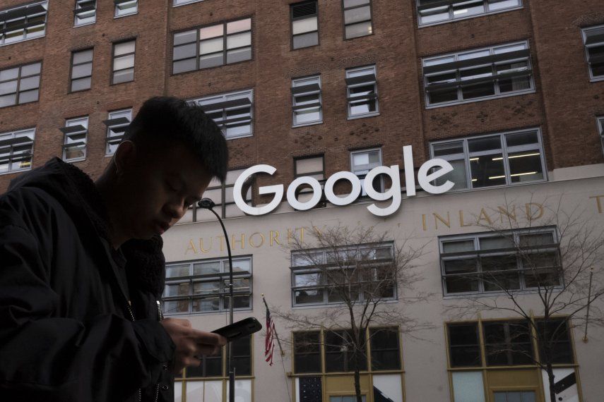 Google apela multa francesa de casi 600 millones de dólares.