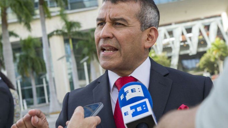 Fallo adverso a Martinelli acerca extradición y abogado sugiere regreso
