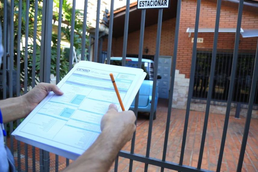 En Paraguay se realiza un censo nacional cada 10 años para determinar la cantidad de población y el estado de la pobreza en el país.