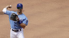 Valaika define con jonrón en victoria de Rockies ante Reales