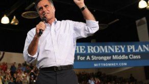 Romney dice que le mata no ser presidente en este momento de crisis